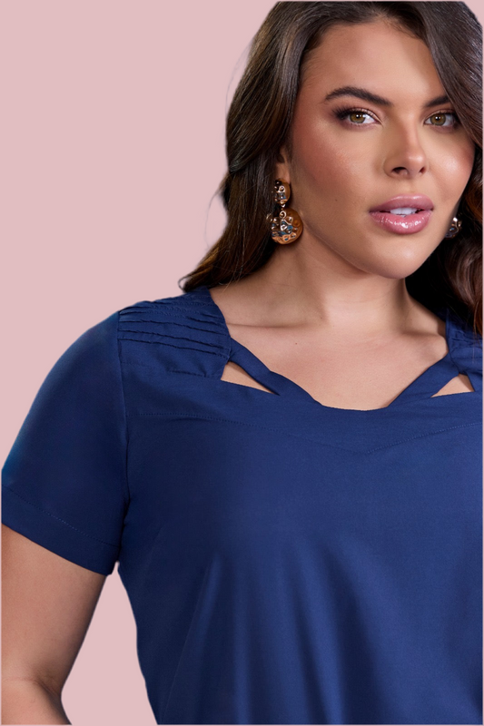 Chemise à découpes aux épaules