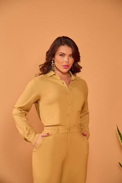 Ensemble deux pièces : chemise et pantalon élégants