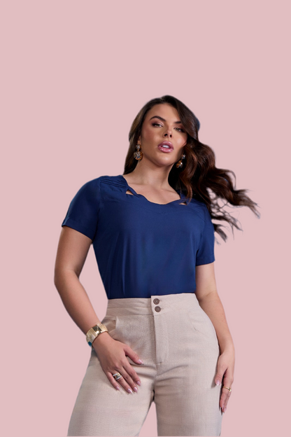 Chemise à découpes aux épaules